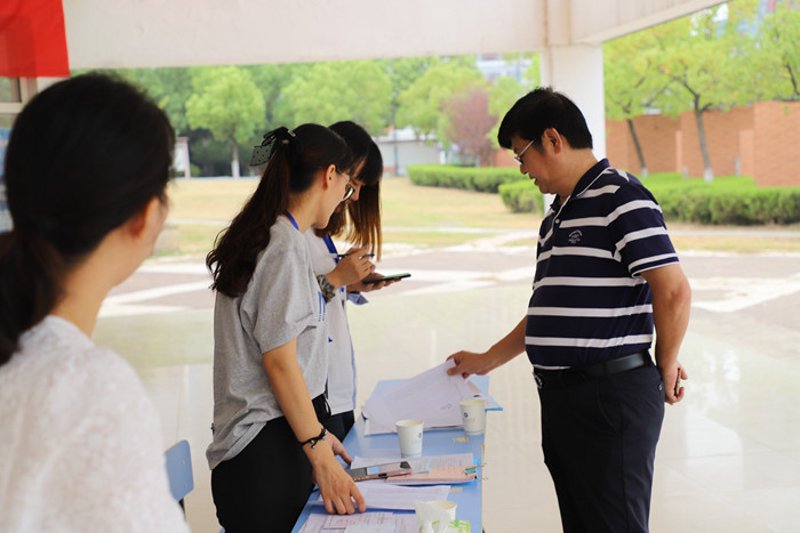 济南学历提升全攻略：成人高考、自考、函授与专升本，在职人员该怎么选
